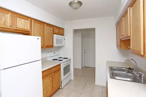 2649 Tremainsville Rd, Toledo, OH 43613 photo 92