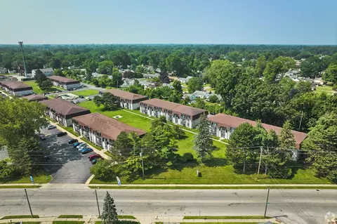 2649 Tremainsville Rd, Toledo, OH 43613 photo 86