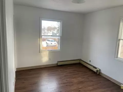 401 N 1st St, Marshalltown, IA 50158