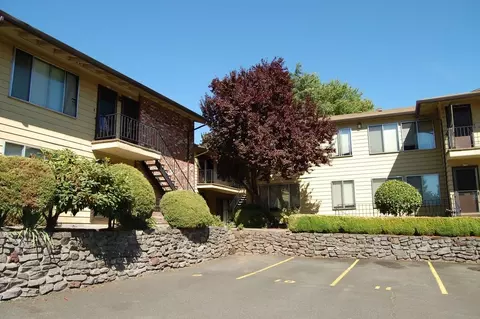 222 SE 28th Ave, Portland, OR 97214