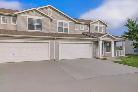 3116 Lockbourne Dr, Bellevue, NE 68123