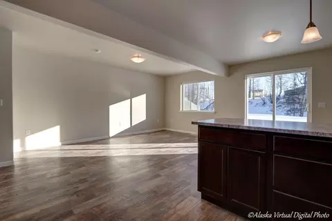 7541 E Reisner Loop, Palmer, AK 99645 photo 6