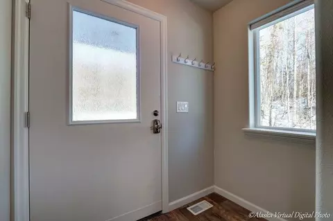 7541 E Reisner Loop, Palmer, AK 99645 photo 3