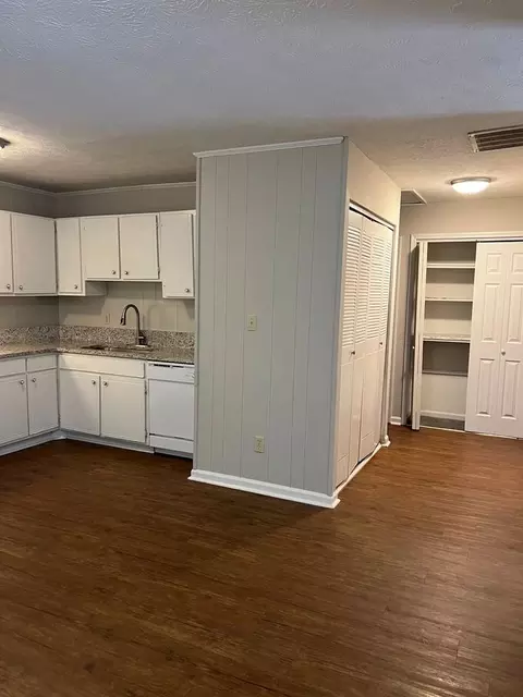 4519 Candlestick Ln, Oakwood, GA 30566 photo 6