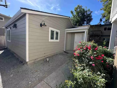 3621 Chestnut St, Lafayette, CA 94549 photo 2