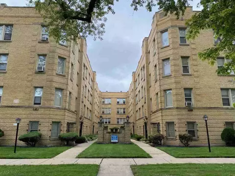 8122 S Indiana Ave, Chicago, IL 60619