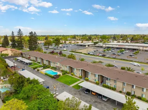 1300 Florin Rd, Sacramento, CA 95831