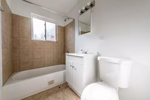 6921 S Cornell Ave, Chicago, IL 60649 photo 8