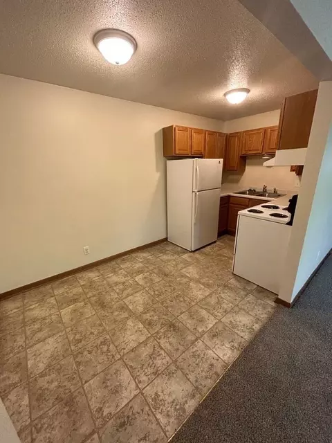 335 Iowa Ave, Martensdale, IA 50160