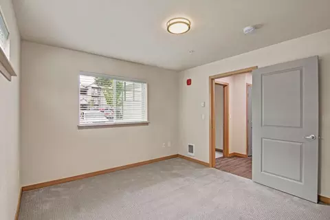 1060 Insignia Loop, Bremerton, WA 98310 photo 9