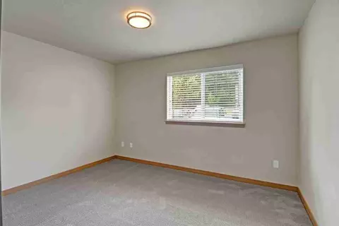 1060 Insignia Loop, Bremerton, WA 98310 photo 11