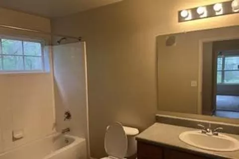 690 Fourth St, Athens, GA 30601