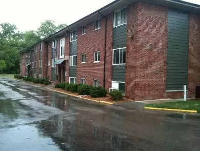 3210 Greenfield Rd, Royal Oak, MI 48073