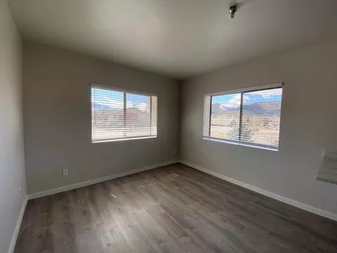 620 Red Table Dr, Gypsum, CO 81637