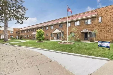133 143 N Riverview Dr, Parchment, MI 49004