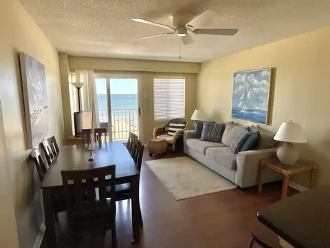 303 Atlantic Ave, Virginia Beach, VA 23451