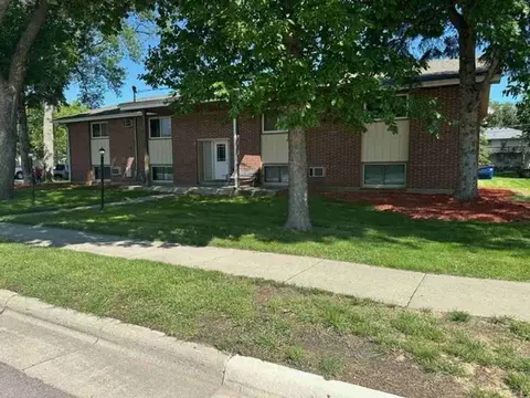 2505 11th St E, Glencoe, MN 55336