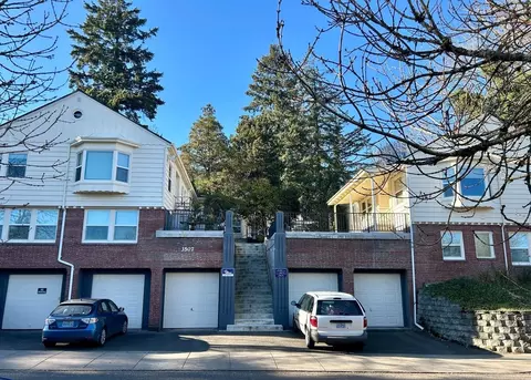 3507 SW 11th Ave, Portland, OR 97239