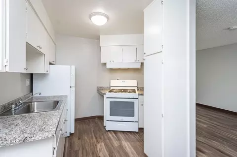 5119 Hillsdale Blvd, Sacramento, CA 95842
