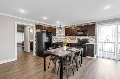 212 Dellwood Rd, Amherst, NY 14226