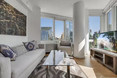 625 W 57th St # W, New York, NY 10019