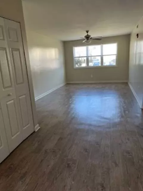 203 Valencia Dr, Jacksonville, NC 28546