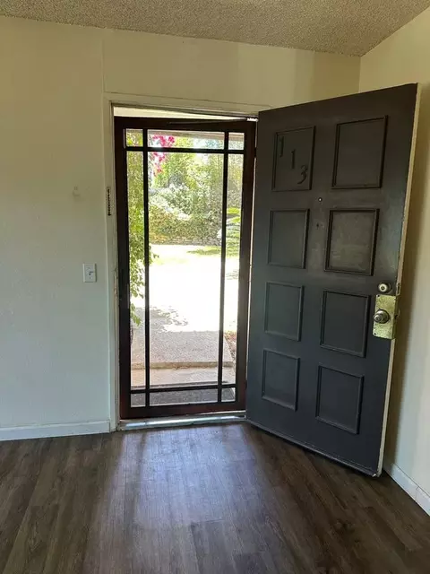 252 Acacia Ave, Carlsbad, CA 92008