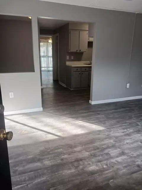 6732 SW 6th Pl, Gainesville, FL 32607 photo 2