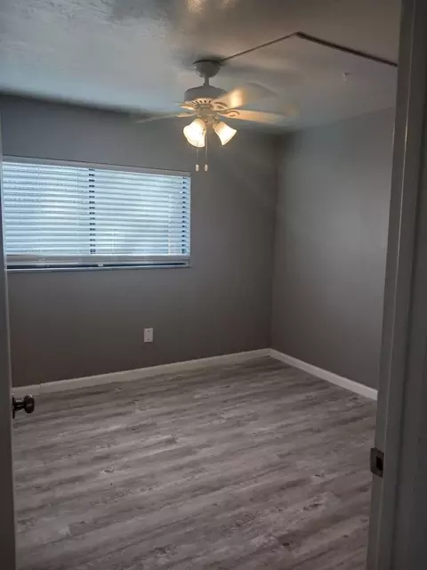 6732 SW 6th Pl, Gainesville, FL 32607