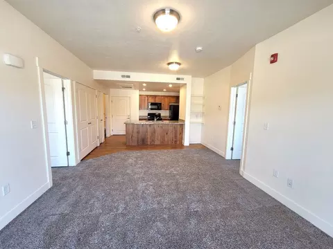 60 S Main St, Layton, UT 84041
