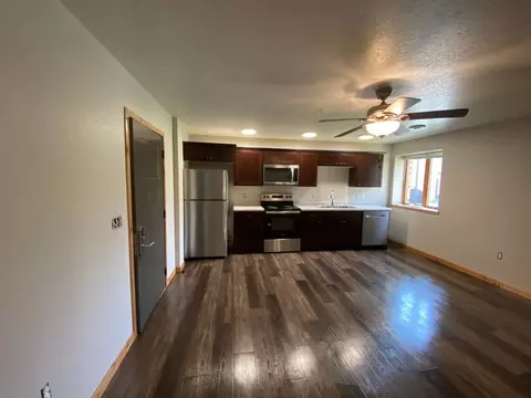 216 Sunset Pl, Neillsville, WI 54456