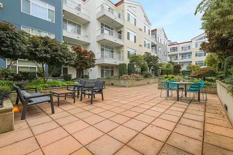 136 102nd Ave SE, Bellevue, WA 98004 photo 28