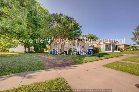 1625 E 4th St, Tulsa, OK 74120