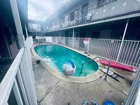 6717 Satsuma Ave, Los Angeles, CA 91606