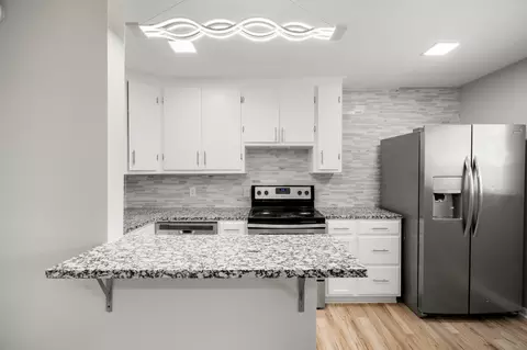 3220 S Knoxville Ave, Tulsa, OK 74135