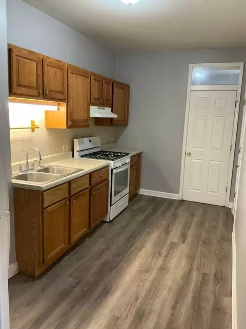 8004 S Evans Ave, Chicago, IL 60619