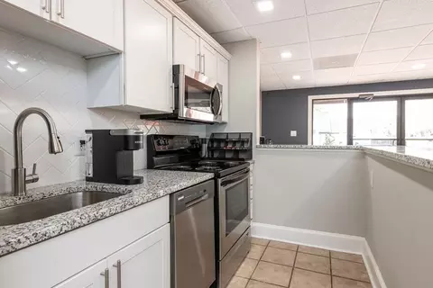 5920 Monroe Rd, Charlotte, NC 28212 photo 10