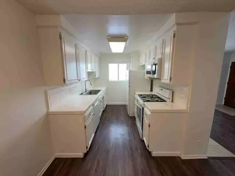 15023 Dickens St, Los Angeles, CA 91403