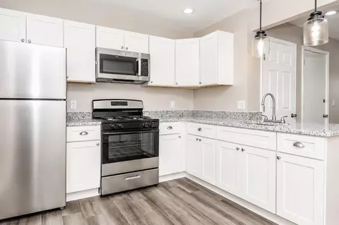 5802 Willowton Ave, Baltimore, MD 21239 photo 4