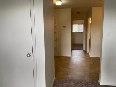 4138 Cresthill Dr, Cave Spring, VA 24018