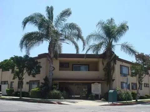 18400 Valerio St, Los Angeles, CA 91335