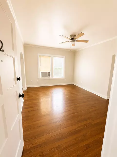 343 W Summit Ave, San Antonio, TX 78212