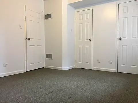 2529 W Fitch Ave, Chicago, IL 60645 photo 14