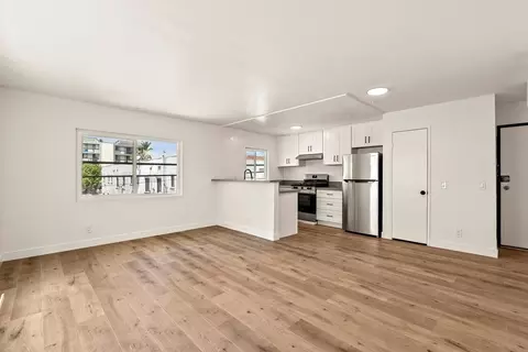 321 S Berendo St, Los Angeles, CA 90020
