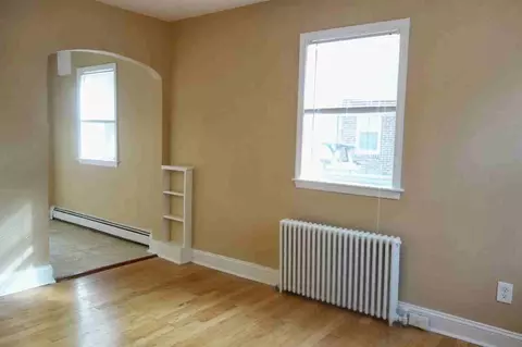 8105 Greenwood Ave, Takoma Park, MD 20912
