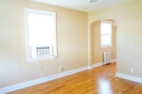 8105 Greenwood Ave, Takoma Park, MD 20912