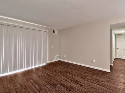 1120 W Linden St, Riverside, CA 92507 photo 8