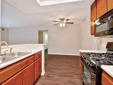 1120 W Linden St, Riverside, CA 92507 photo 7