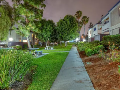 1120 W Linden St, Riverside, CA 92507 photo 17