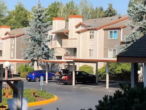 11240 NE 132nd St, Kirkland, WA 98034